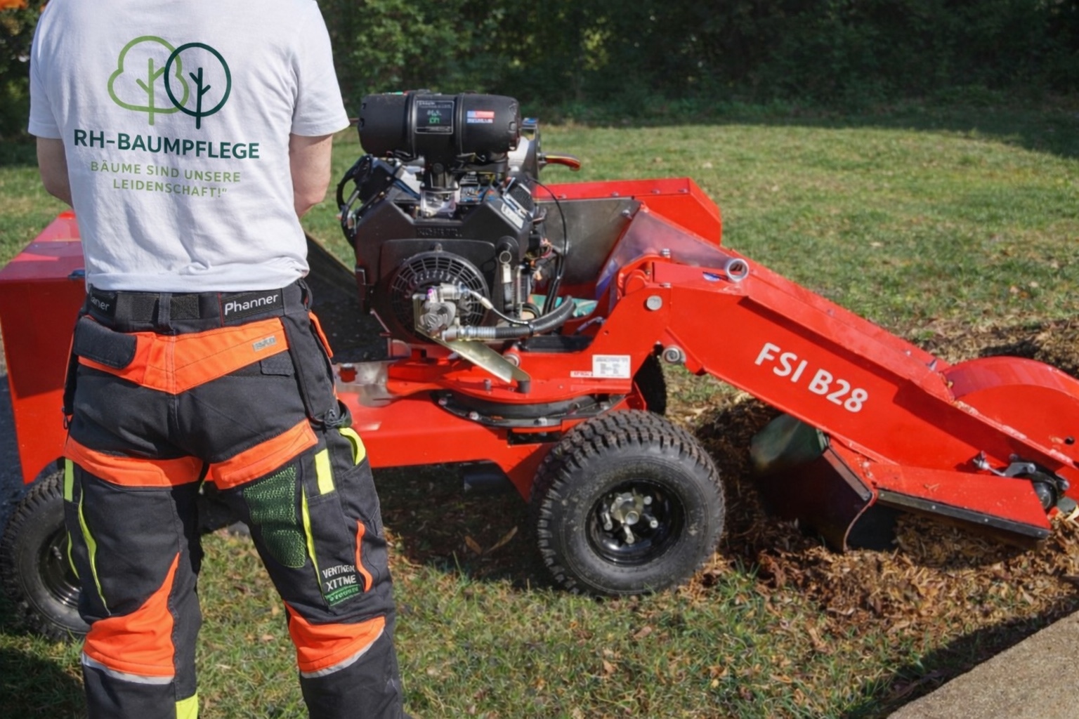 RH-Baumpflege mit der FSI B28 im Einsatz